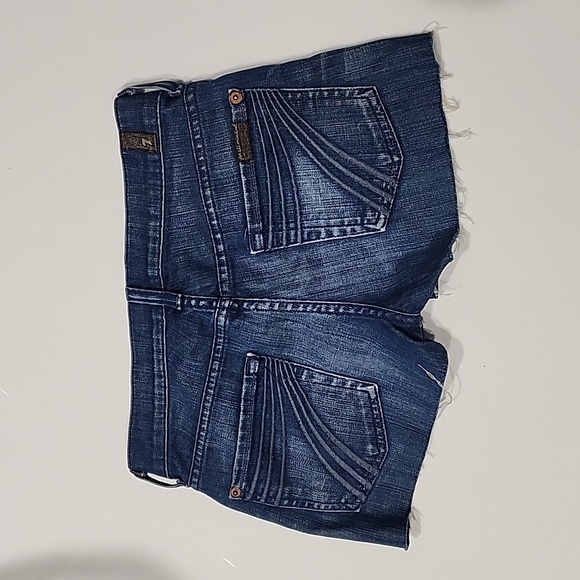 7 for All Mankind Jean Shorts 24 cut off - Picture 2 of 3